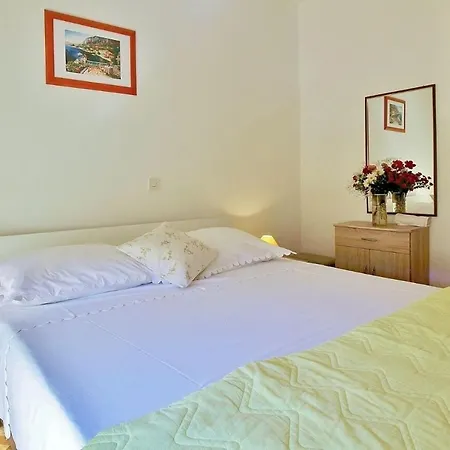 Apartment Ana - 50m From Sea Supetarska Draga