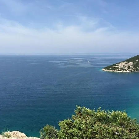 Apartment Ana - 50m From Sea